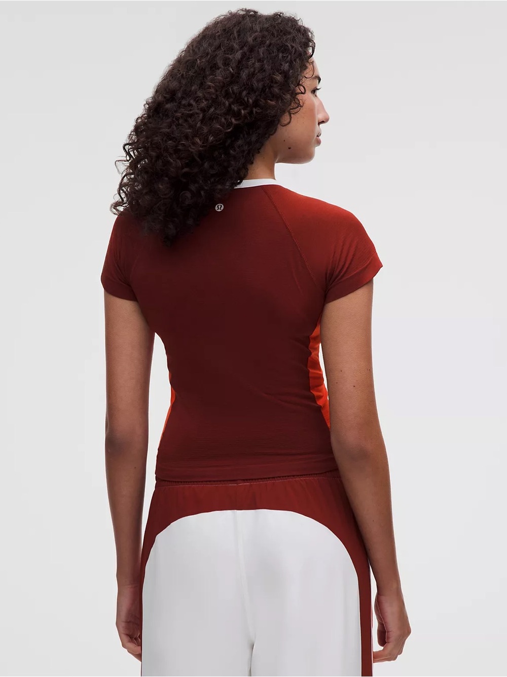 NWT Swiftly Tech Short-Sleeve Shirt 2.0 Waist Length Colourblock - Picture 6 of 9